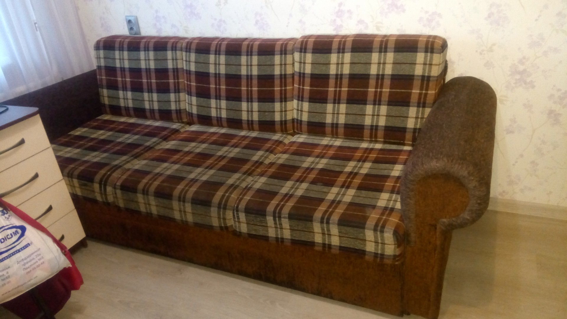 Реставрация боковушек дивана.